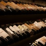 La cargaison de vins de grands crus comptait du vin blanc et du vin rouge (Photo prétexte-Pexels).